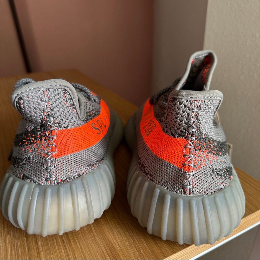 Yeezy Boost 350 V2 Beluga - Picture 6 of 9